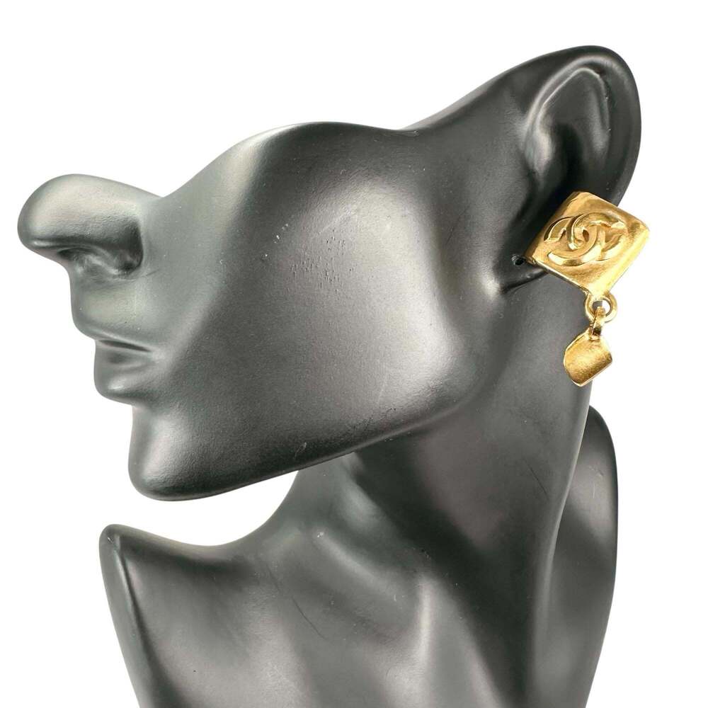 CHANEL Authentic Gold Earrings - Picture 2 of 7